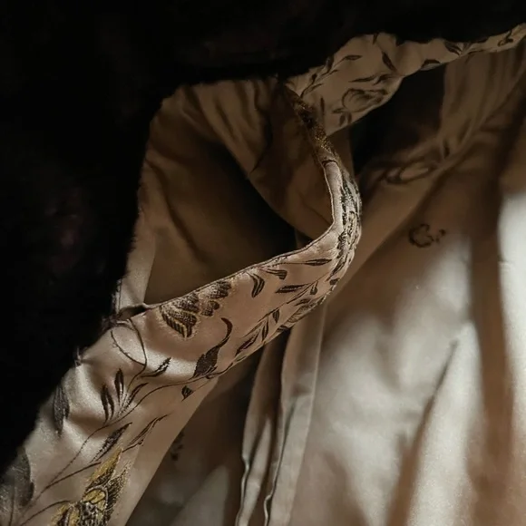 Furs By Koehler Oakville Beaver & Mink Fur Coat - Picture 9 of 16